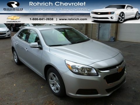 Silver Ice Metallic Chevrolet Malibu LT.  Click to enlarge.