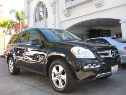 Black Mercedes-Benz GL 450 4Matic.  Click to enlarge.
