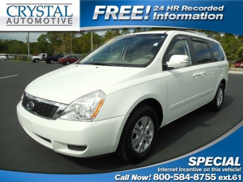 Clear White Kia Sedona LX.  Click to enlarge.