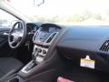 2014 Focus SE Sedan #19