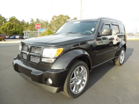 Brilliant Black Crystal Pearl Dodge Nitro Heat.  Click to enlarge.