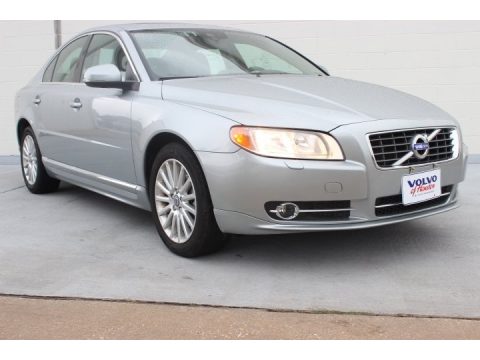 Electric Silver Metallic Volvo S80 3.2.  Click to enlarge.