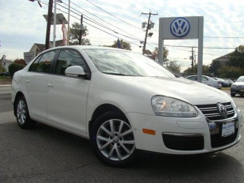 Candy White Volkswagen Jetta SE Sedan.  Click to enlarge.