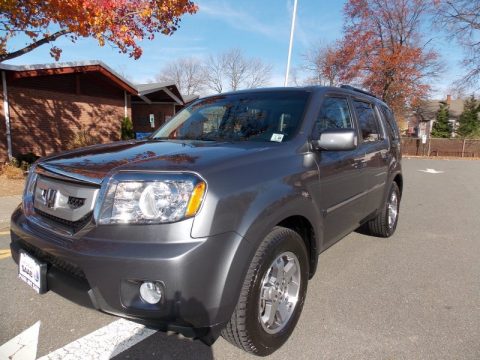 Polished Metal Metallic Honda Pilot Touring 4WD.  Click to enlarge.