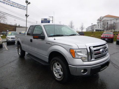 Ingot Silver Metallic Ford F150 XLT SuperCab 4x4.  Click to enlarge.