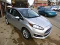 Front 3/4 View of 2014 Ford Fiesta SE Hatchback #3