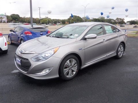 Hyper Silver Metallic Hyundai Sonata Hybrid Limited.  Click to enlarge.