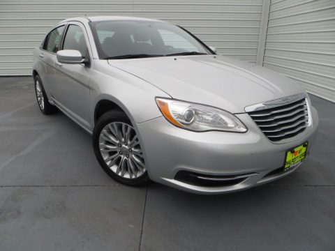 Bright Silver Metallic Chrysler 200 LX Sedan.  Click to enlarge.