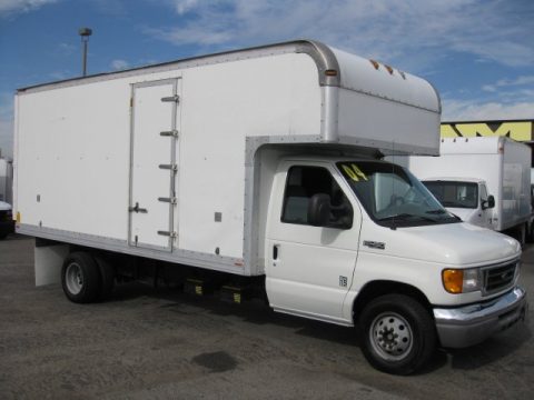 Oxford White Ford E Series Cutaway E450 Commercial Moving Truck.  Click to enlarge.