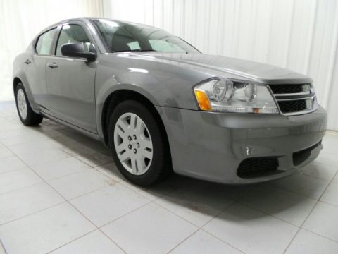 Tungsten Metallic Dodge Avenger SE.  Click to enlarge.