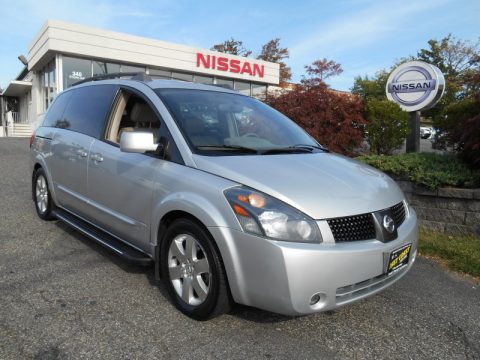Silver Mist Metallic Nissan Quest 3.5 SE.  Click to enlarge.