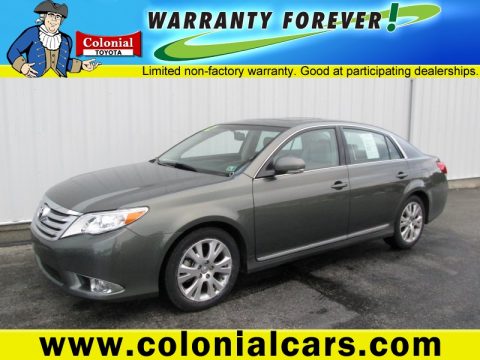 Cypress Green Pearl Toyota Avalon .  Click to enlarge.