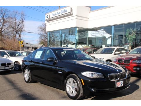 Black Sapphire Metallic BMW 5 Series 528i xDrive Sedan.  Click to enlarge.
