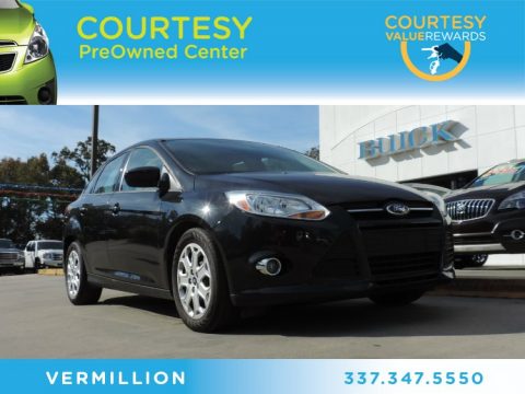 Black Ford Focus SE Sedan.  Click to enlarge.