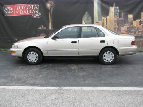 Beige Pearl Toyota Camry DX Sedan. Click to enlarge. Beige Pearl Toyota Camry DX Sedan. Click to enlarge.