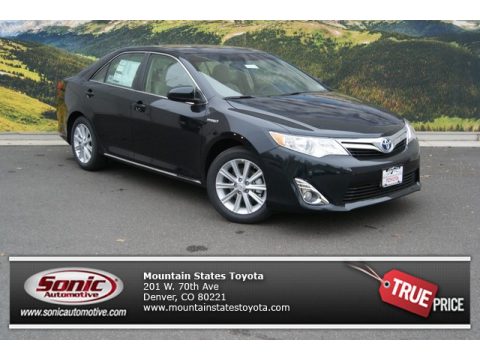 Cosmic Gray Metallic Toyota Camry Hybrid XLE.  Click to enlarge.