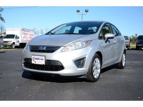 Ingot Silver Metallic Ford Fiesta SE Sedan.  Click to enlarge.