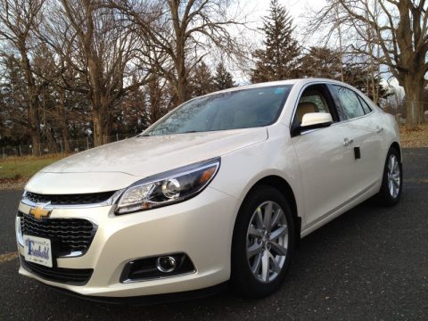 White Diamond Tricoat Chevrolet Malibu LTZ.  Click to enlarge.