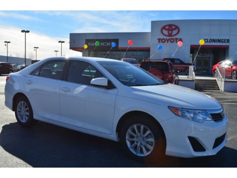 Super White Toyota Camry L.  Click to enlarge.