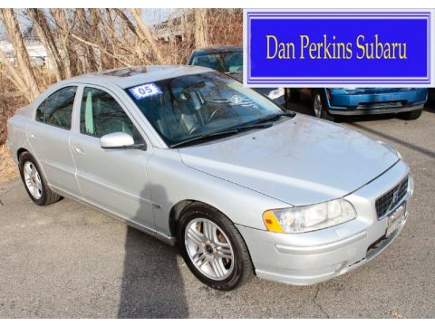 Silver Metallic Volvo S60 2.4.  Click to enlarge.