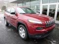 Front 3/4 View of 2014 Jeep Cherokee Sport 4x4 #6