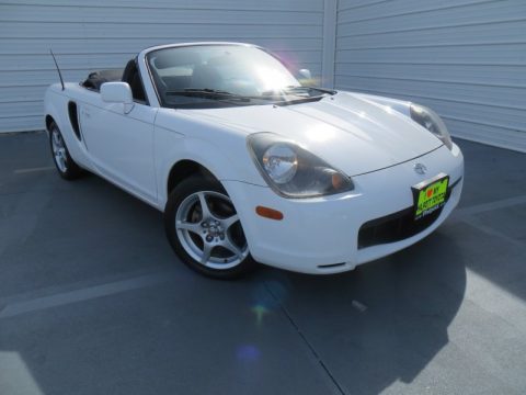 Super White Toyota MR2 Spyder Roadster.  Click to enlarge.