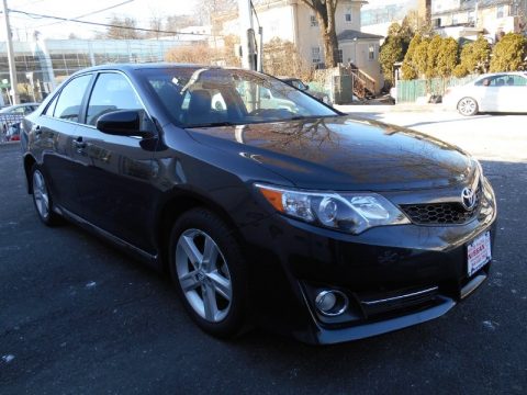 Cosmic Gray Mica Toyota Camry SE.  Click to enlarge.
