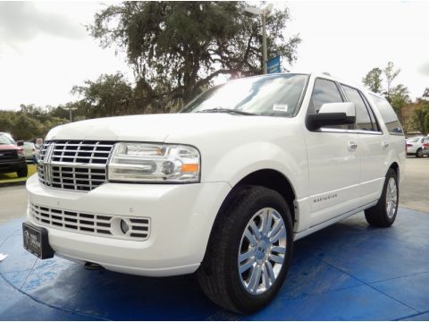 White Platinum Metallic Tri-Coat Lincoln Navigator 4x2.  Click to enlarge.