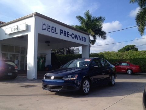 Tempest Blue Metallic Volkswagen Jetta SE Sedan.  Click to enlarge.