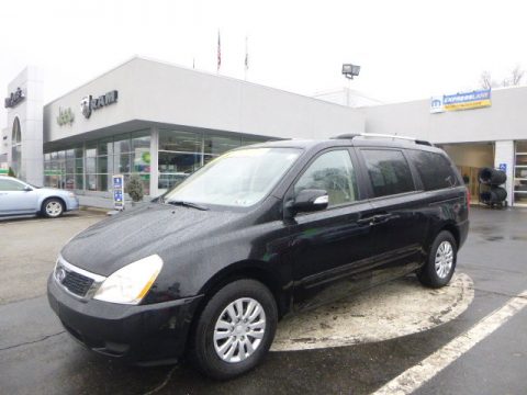 Midnight Black Kia Sedona LX.  Click to enlarge.