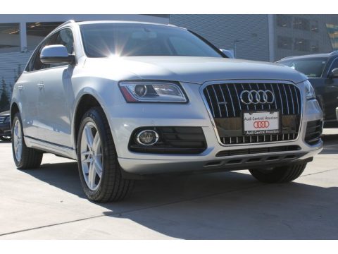 Arctic Silver Metallic Audi Q5 2.0 TFSI quattro. Click to enlarge. Arctic Silver Metallic Audi Q5 2.0 TFSI quattro. Click to enlarge.