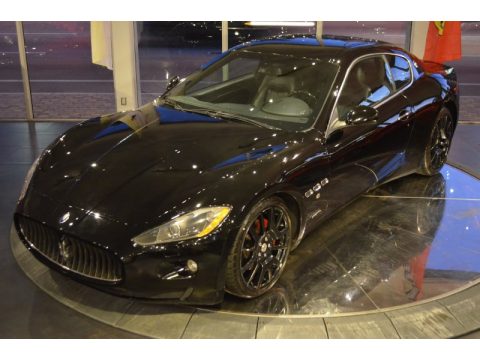Nero (Black) Maserati GranTurismo .  Click to enlarge.