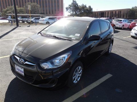 Ultra Black Hyundai Accent GS 5 Door.  Click to enlarge.