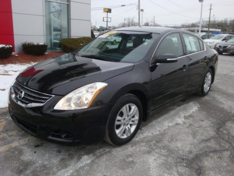 Super Black Nissan Altima 2.5 SL.  Click to enlarge.