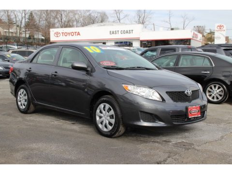 Magnetic Gray Metallic Toyota Corolla LE.  Click to enlarge.