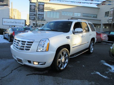 White Diamond Tricoat Cadillac Escalade Luxury AWD.  Click to enlarge.