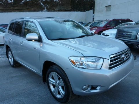 Classic Silver Metallic Toyota Highlander Limited 4WD.  Click to enlarge.
