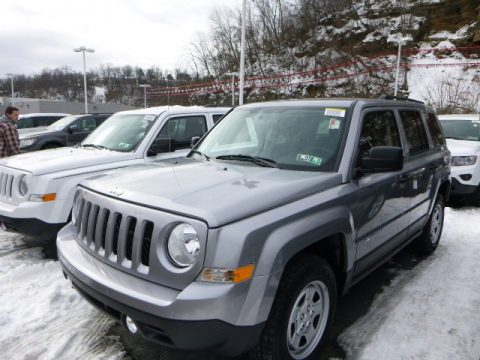 Bright Silver Metallic Jeep Patriot Sport 4x4. Click to enlarge. Bright Silver Metallic Jeep Patriot Sport 4x4. Click to enlarge.