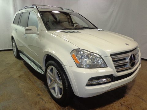 Arctic White Mercedes-Benz GL 550 4Matic.  Click to enlarge.