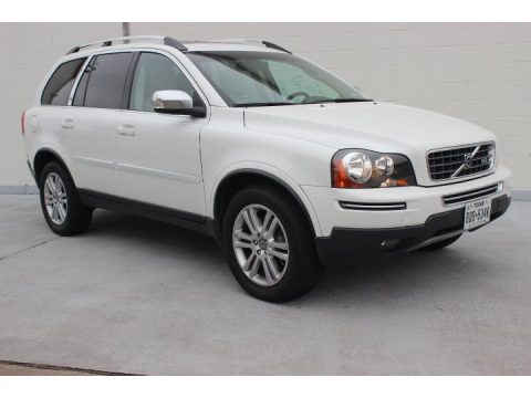 Ice White Volvo XC90 V8 AWD.  Click to enlarge.