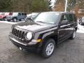 Front 3/4 View of 2014 Jeep Patriot Sport 4x4 #2