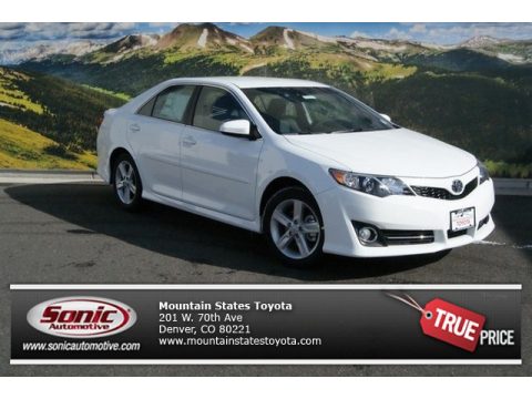 Super White Toyota Camry SE.  Click to enlarge.