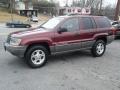 Front 3/4 View of 2000 Jeep Grand Cherokee Laredo 4x4 #13