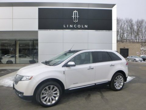 White Platinum Metallic Tri-Coat Lincoln MKX AWD Limited Edition.  Click to enlarge.