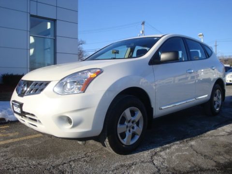 Pearl White Nissan Rogue S AWD.  Click to enlarge.