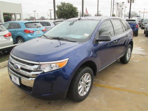 Deep Impact Blue Ford Edge SE.  Click to enlarge.