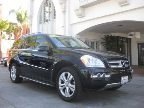 Black Mercedes-Benz GL 450 4Matic.  Click to enlarge.