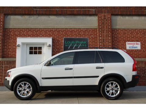 Ice White Volvo XC90 T6 AWD.  Click to enlarge.