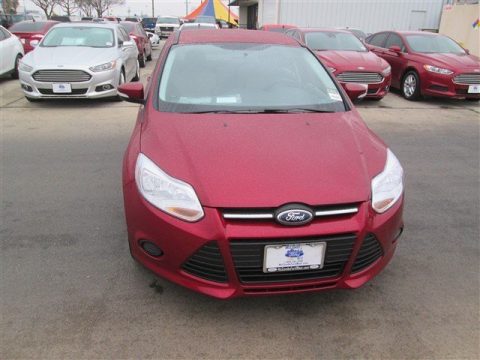 Ruby Red Ford Focus SE Sedan.  Click to enlarge.