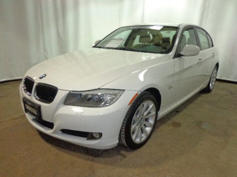 Alpine White BMW 3 Series 328i xDrive Sedan.  Click to enlarge.